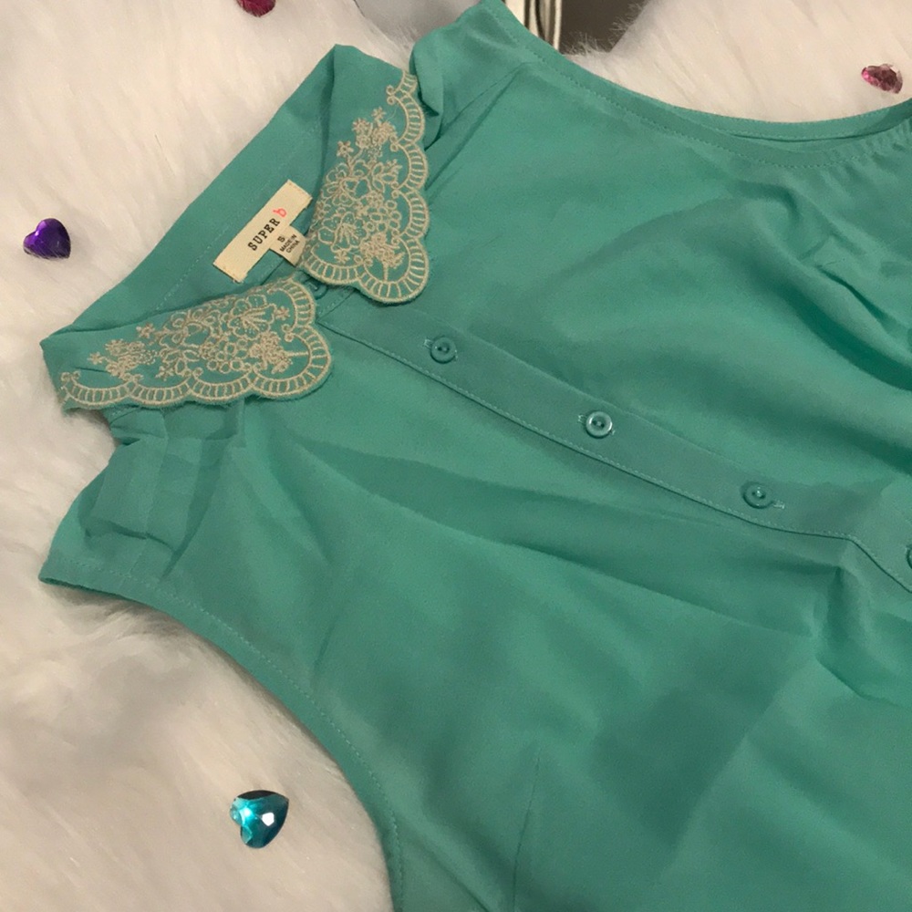 ✨ Tie-front Top ✨